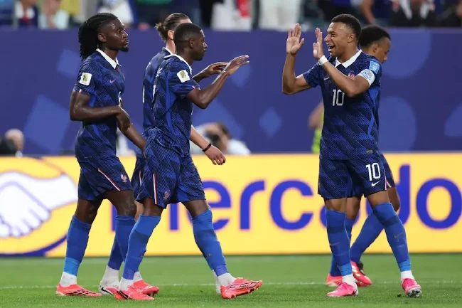 法国3-0轻取伊拉克