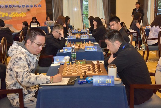 韦奕:世界冠军还比较遥远 先回到自己的巅峰_棋牌_新浪竞技风暴_新浪网