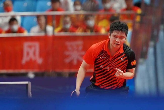 樊振东回应中国乒乓球队领军人：我成绩也没多好 还要去拼！