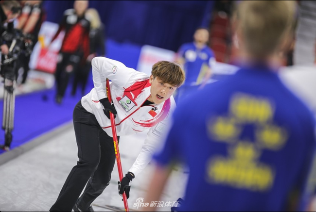 冰壶世锦赛中国男队负俄罗斯 加拿大瑞士并列