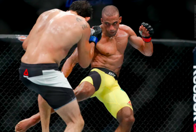 在ufc262中击败博格斯是巴博萨在羽量级的第二场连胜