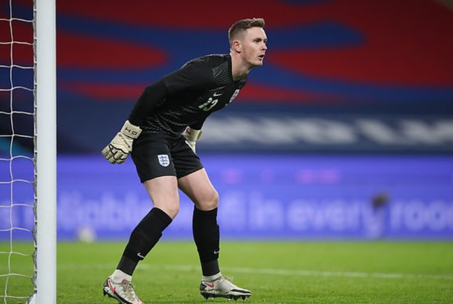 英格兰官方:门将亨德森因伤退队 拉姆斯代尔入替