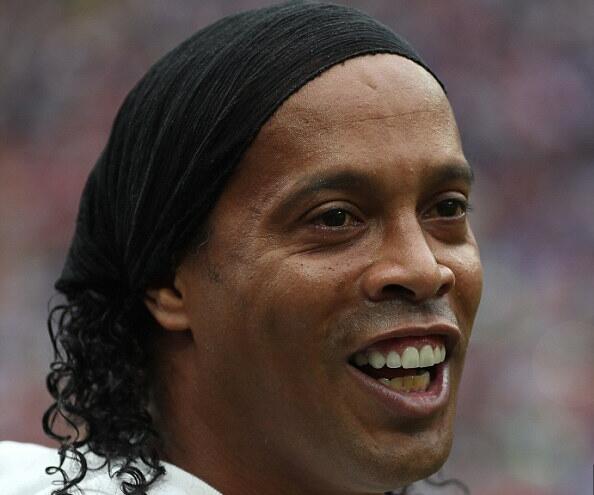 小罗:梅西位列五大历史最佳 巴萨该封存10号球衣