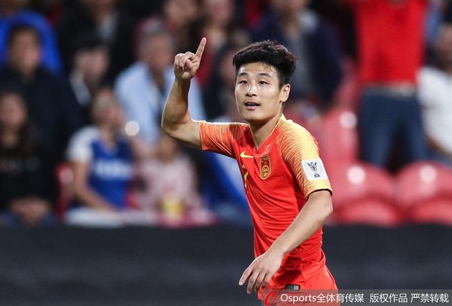 武磊在对阵菲律宾时梅开二度