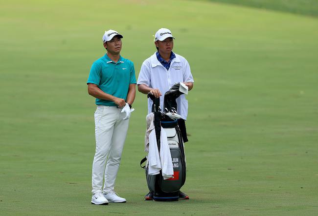 扭转局面！张新军纪念高球赛获前十 逐渐找回状