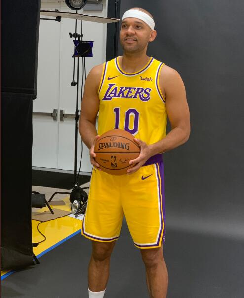 达德利谁碰詹眉都不行老詹只需要给我交罚款