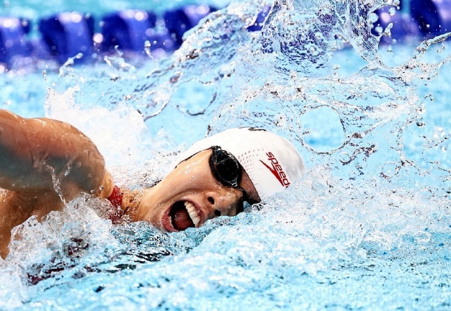 杨浚瑄在女子200米自由泳项目上以预赛头名身份晋级半决赛（资料图）