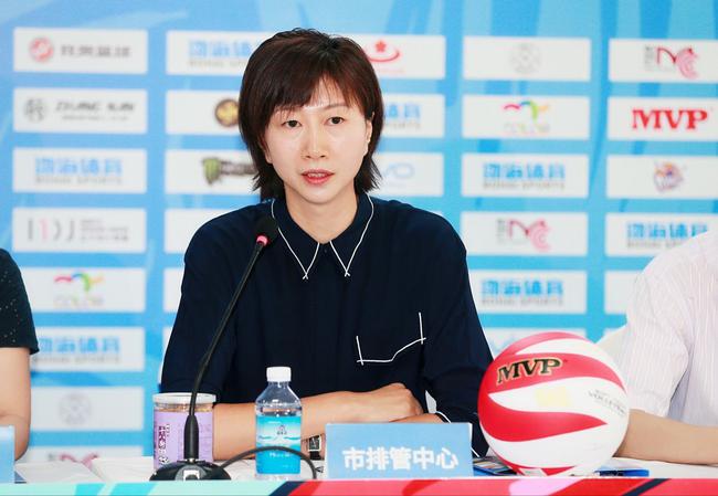 李珊王茜亮相天津体育节新闻发布会