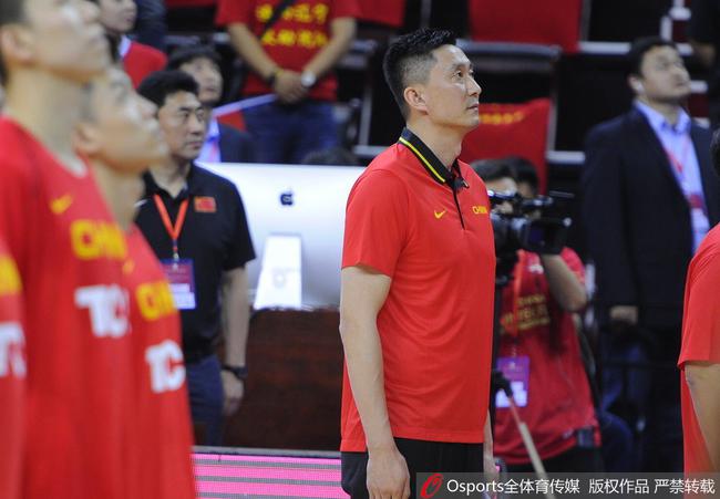 男篮蓝队主帅杜锋