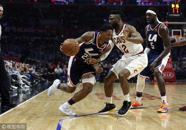 路威复出快船大胜骑士