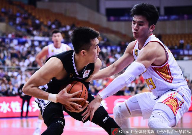 于德豪郭艾伦争球