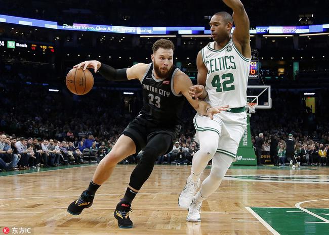 绿军终结了活塞4连胜