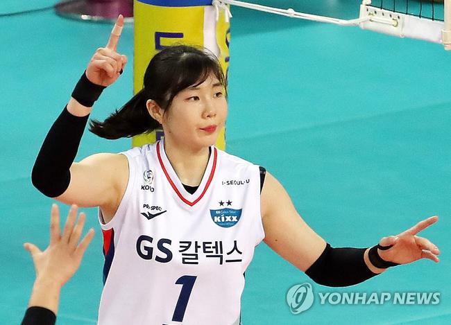 韩国女排15人出征世界联赛 金熙珍缺席朴贞雅主打