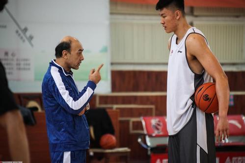 阿的江指导范子铭