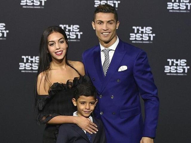 超励志！C罗女友乔治娜的故事