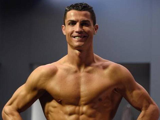 肌肉线条诠释C罗背后的付出