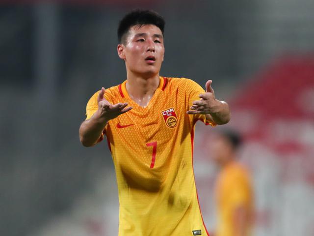 国足0-0巴林
