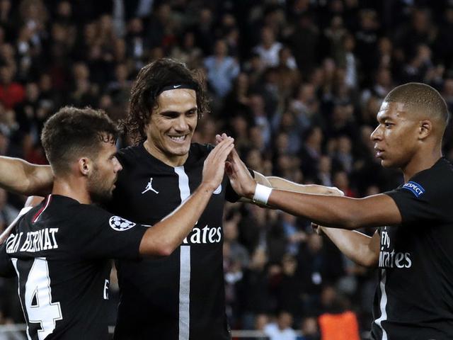 内马尔戴帽巴黎主场狂胜