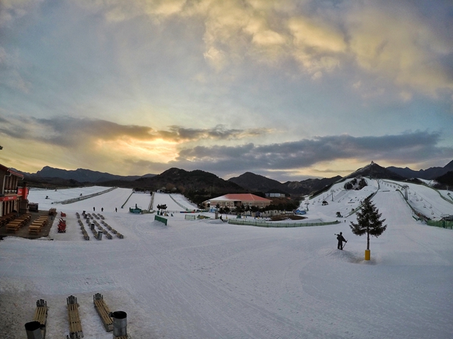 南山滑雪场全景