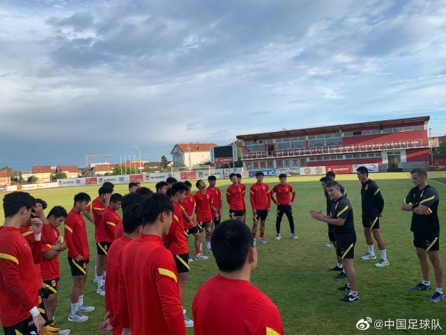 体坛：明年下半年中国男女足6项大赛全面开打