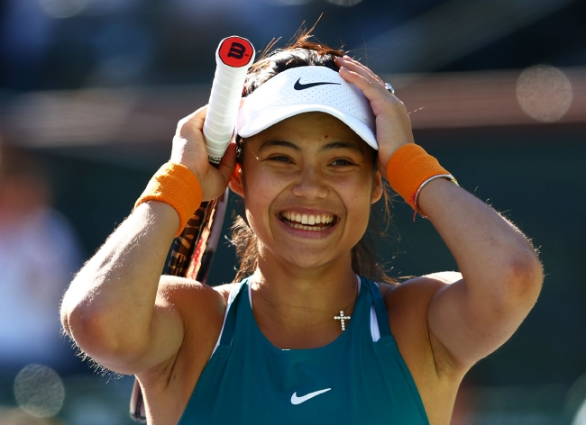 拉杜卡努三盘击败加西亚取得了个人赛季第二胜