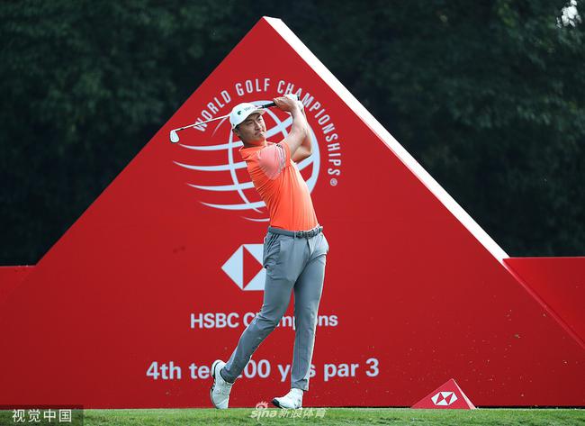 李昊桐第三轮交出74杆