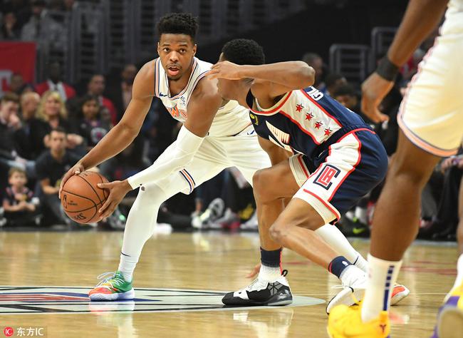 尼克斯半场就缴枪