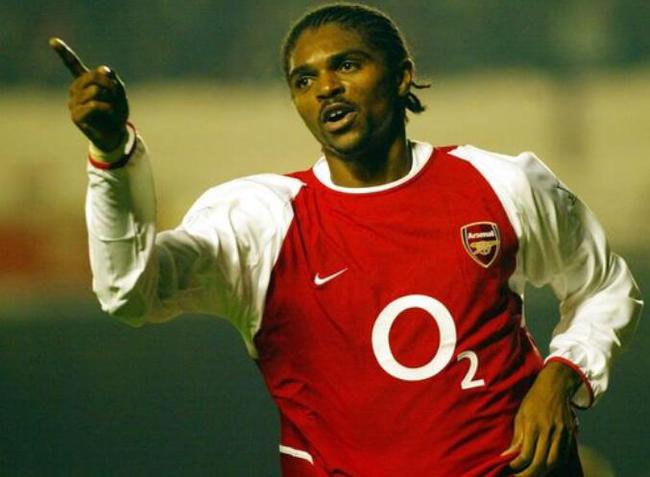 尼日利亚前锋卡努