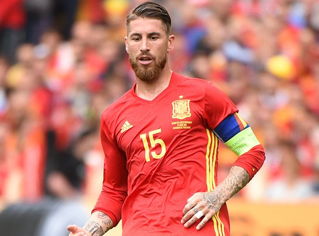 德国西班牙的友谊赛备受关注