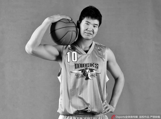 北京首钢男篮前球员韩崇凯昨日因病逝世