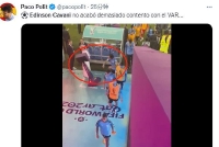 卡瓦尼赛后愤怒击倒VAR设备 恐面临国际足联重罚