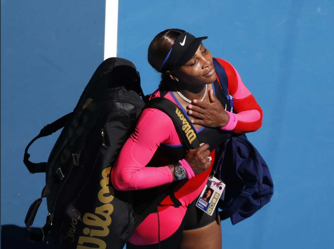 小威输给岁月24冠梦碎谈敏感话题泪别澳网gif