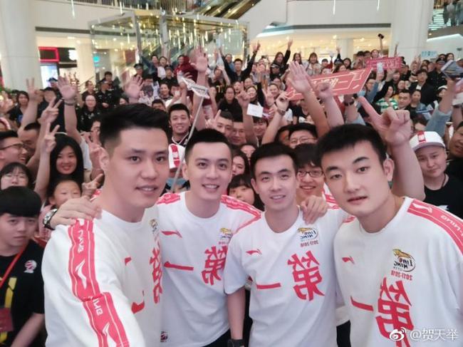 贺天举:辽宁球迷全国最牛!第一名是新的开始