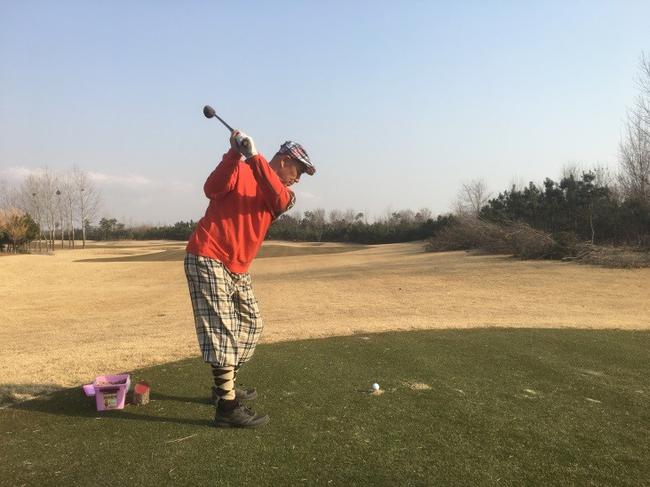 高尔夫收藏与历史系列之37 打高尔夫原来不用球