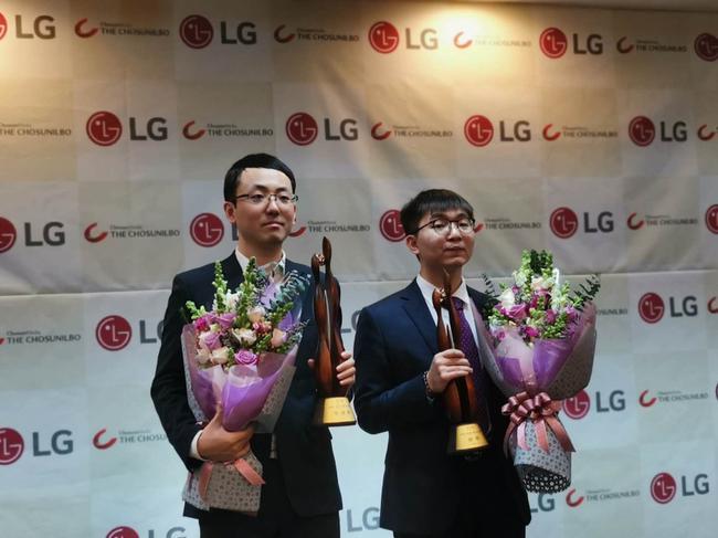 杨鼎新夺得LG杯冠军