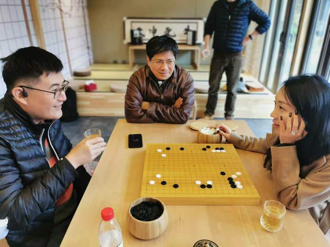 商界棋王北京队的选手已经开始赛前备战