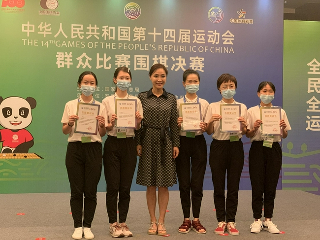 志愿者获志愿服务证书