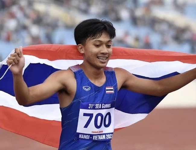泰国16岁男孩200米20秒37 成博尔特等名将后第四人！