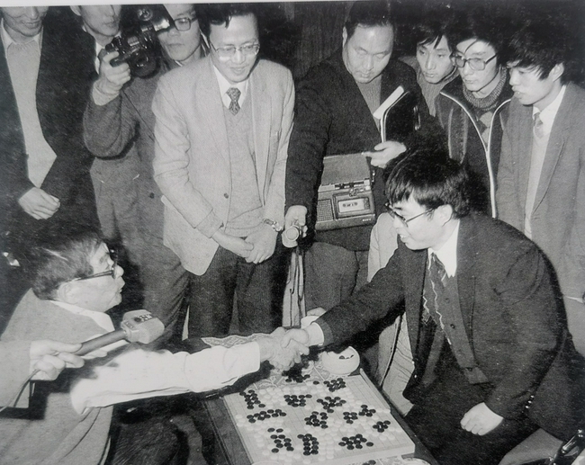 第一届中日围棋擂台赛，聂卫平赢下主将决战