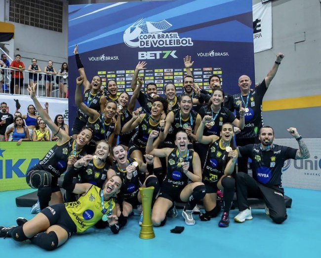 烏蘭貝迪亞海灘女排首奪巴西杯冠軍