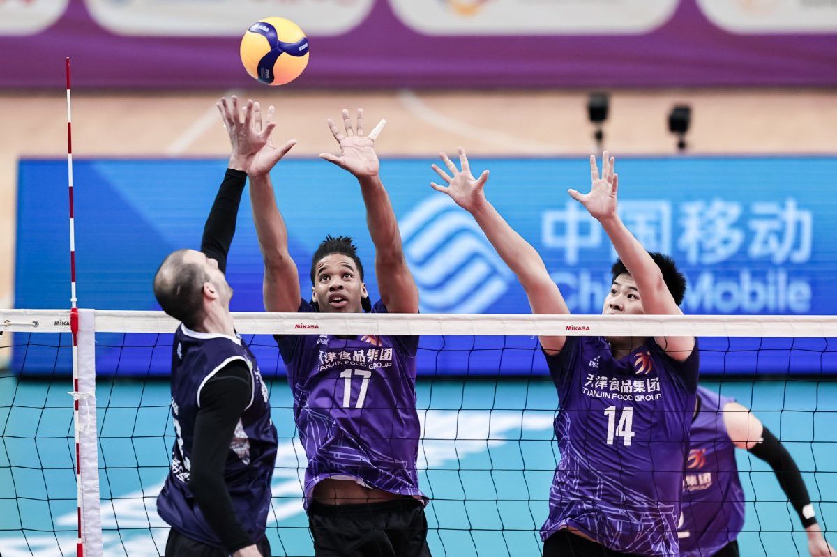 20232024中国男排超级联赛14决赛第二场天津队主场2比3负保定队