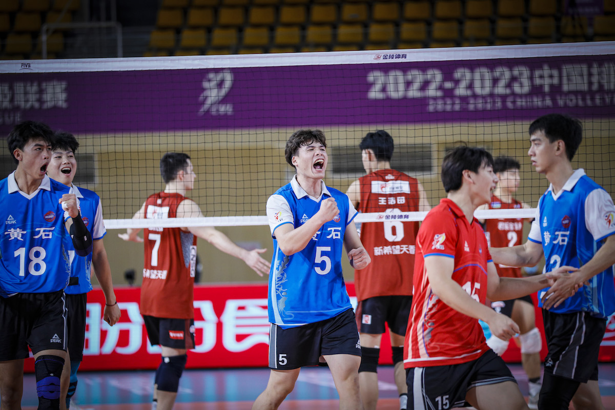男排超级联赛b组婺源赛区第二轮保定沃隶夺两连胜
