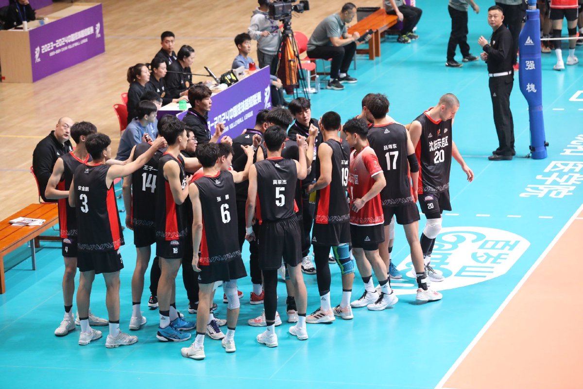 20232024中国男排超级联赛第一轮第3场辽宁队主场3比2胜湖北队