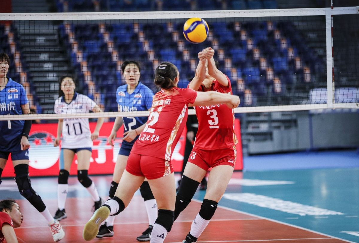 20212022中国女排超级联赛12月26日比赛综述