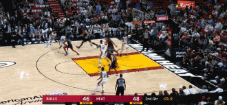 艾灵顿压哨三分