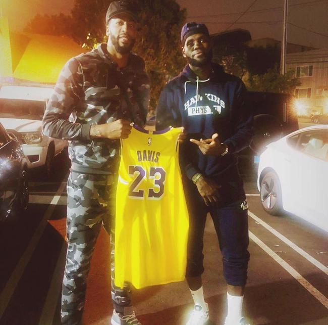 浓眉想要穿23号还得再等等……