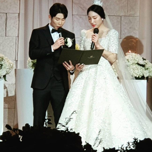 孙完虎成池铉双十二如期举行婚礼
