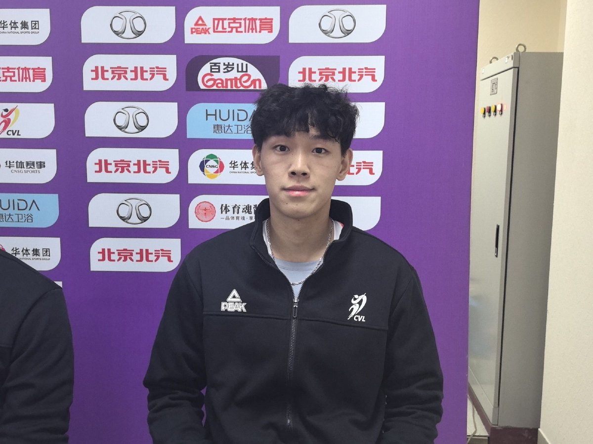 北京男排3比0胜河南男排李牧心态平稳基本发挥技术水平
