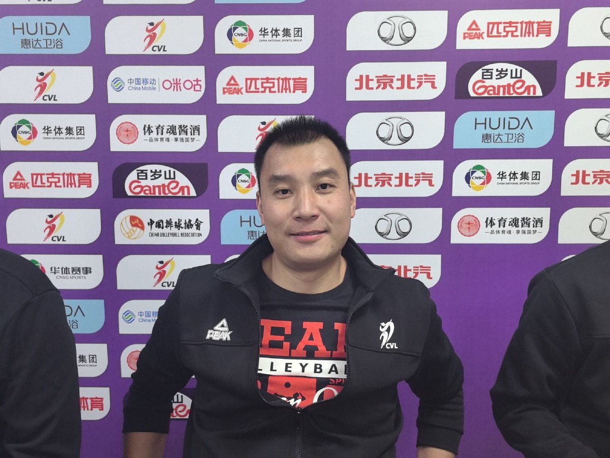 北京男排3比0胜河南男排李牧心态平稳基本发挥技术水平