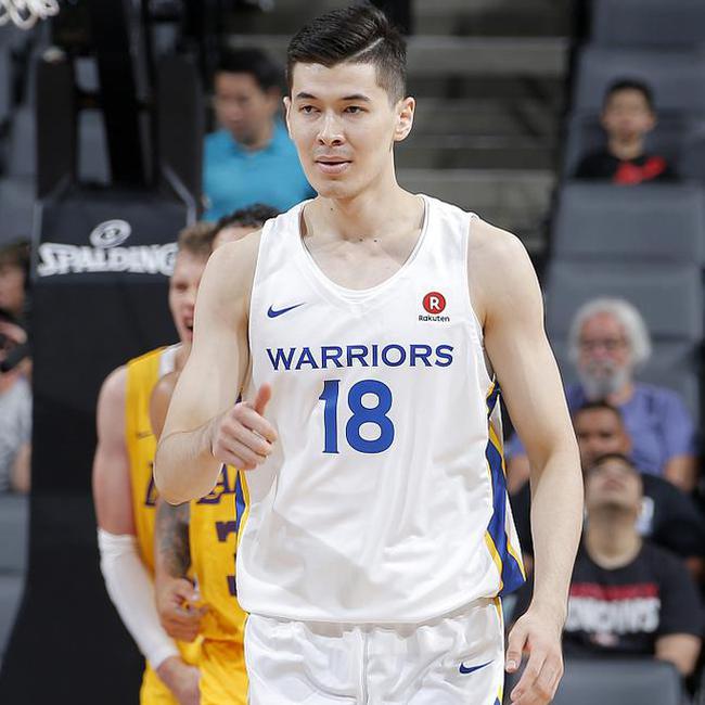 夏联阿不亮相勇士全胜几乎动粗爵士险胜老鹰